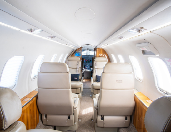 Learjet 40