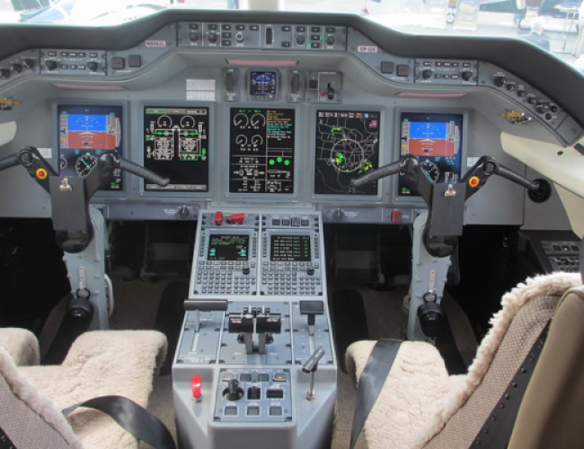 Hawker 4000